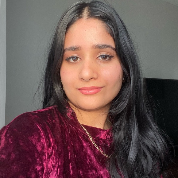 Meet your Posher, Tania - Picture 1 of 1